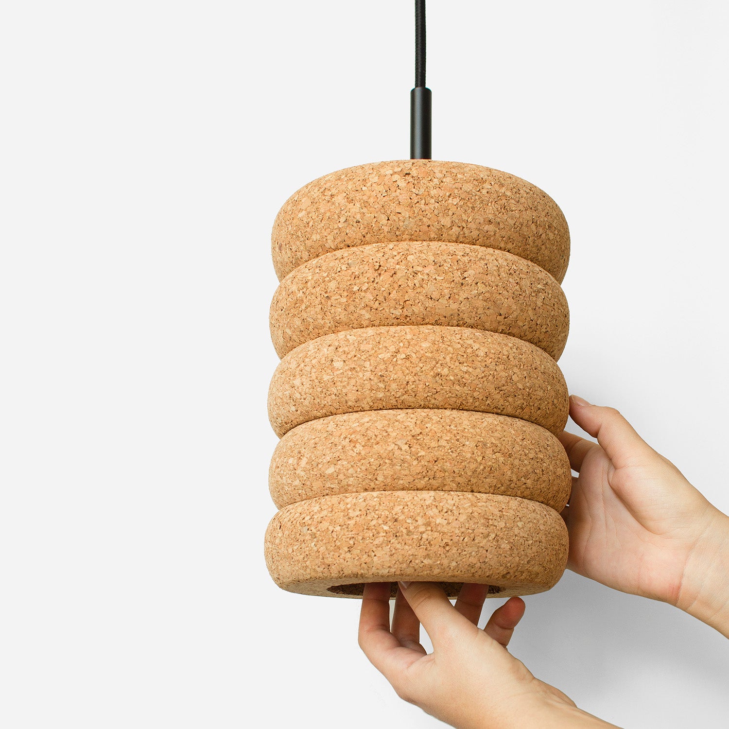 Candeeiro Pendente Colmeia em Cortiça