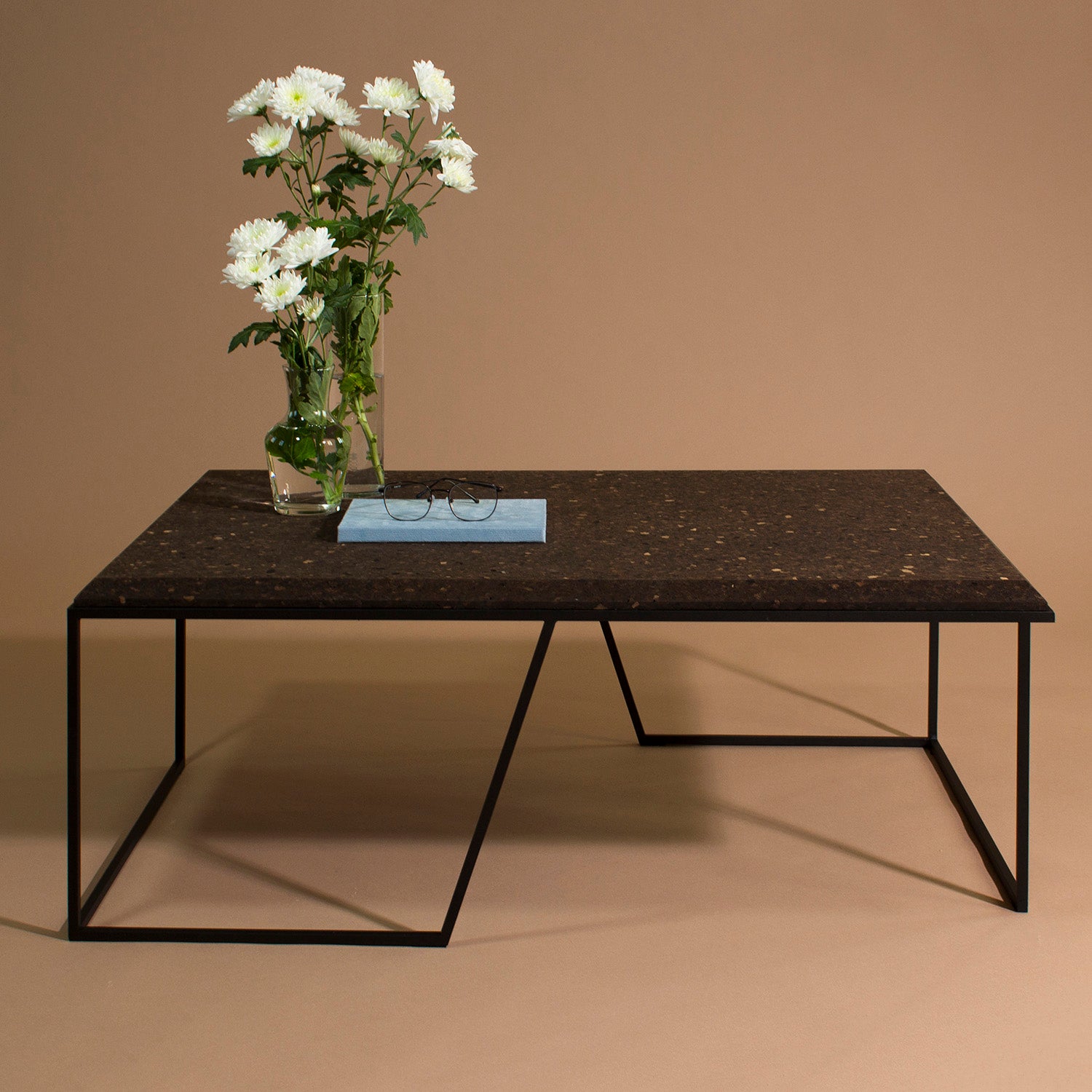 Mesa de centro Grao #1 - cortiça expandida