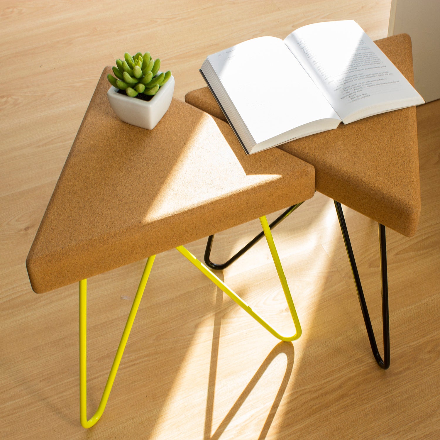 Tes stool/table - light cork