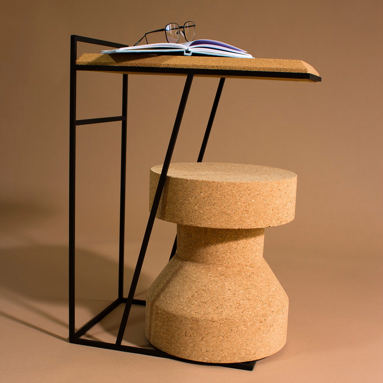 Pirueta stool or table